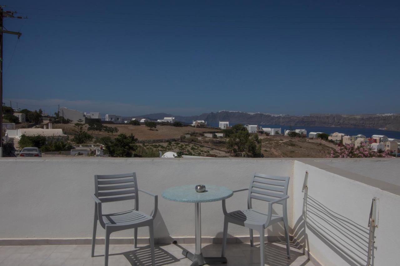 Aparthotel Thira'S Dolphin Akrotírion Exteriér fotografie