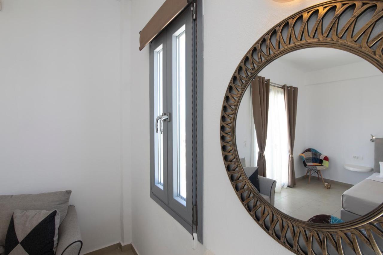 Aparthotel Thira'S Dolphin Akrotírion Exteriér fotografie