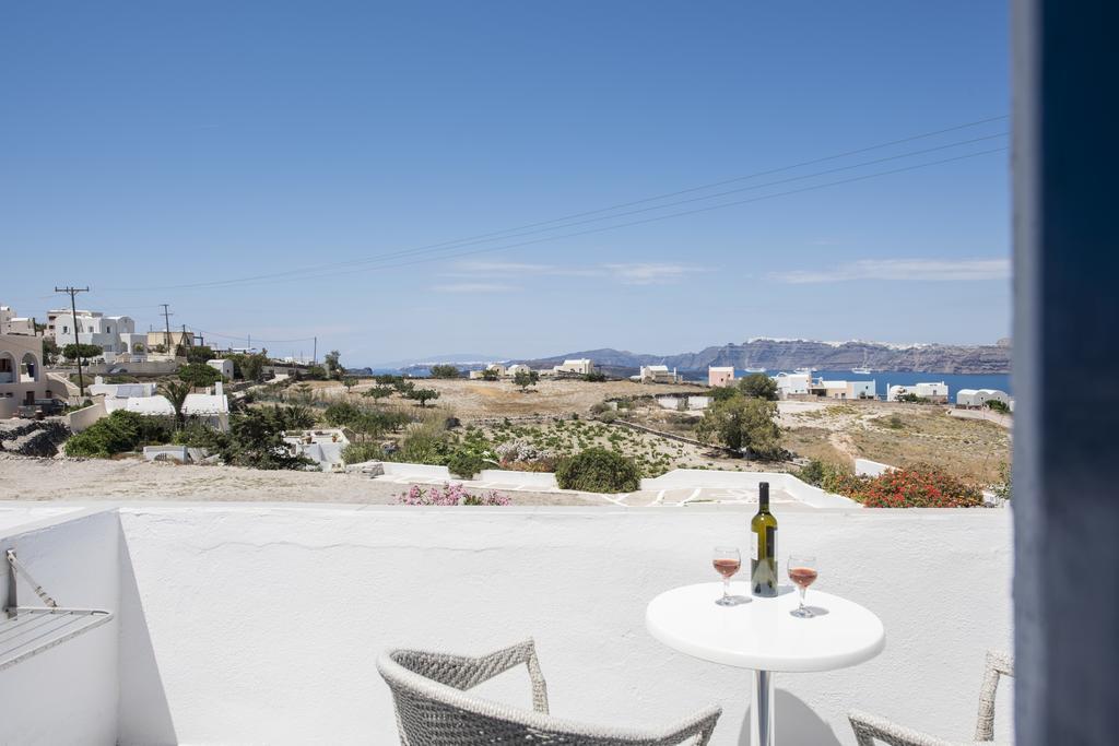 Aparthotel Thira'S Dolphin Akrotírion Exteriér fotografie