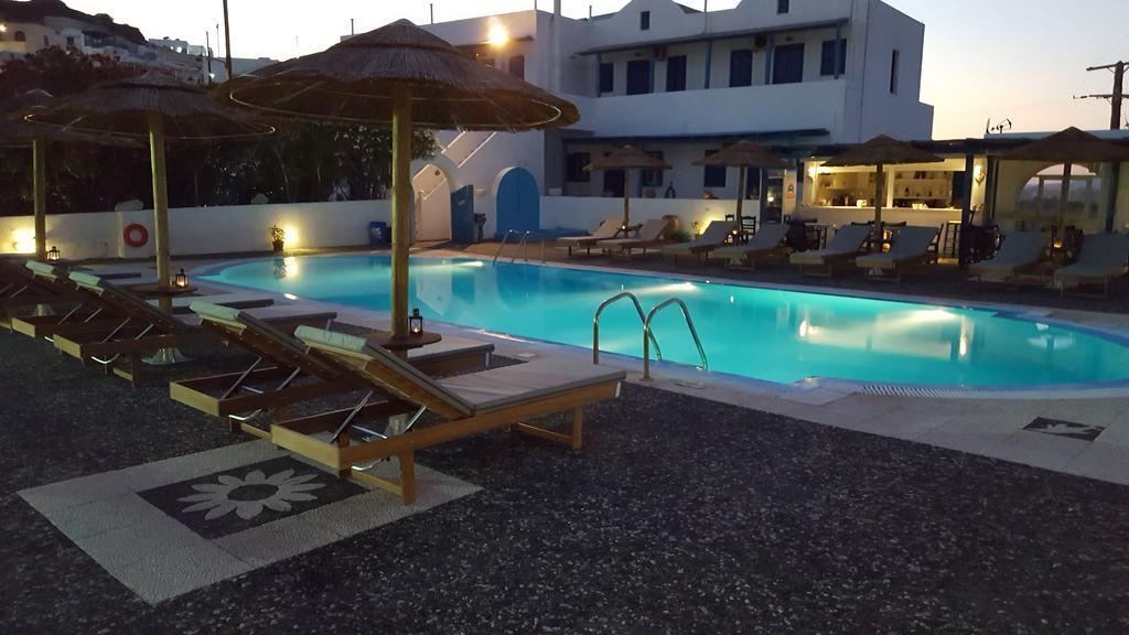 Aparthotel Thira'S Dolphin Akrotírion Exteriér fotografie